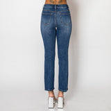 SLIM STRAIGHT JEANS